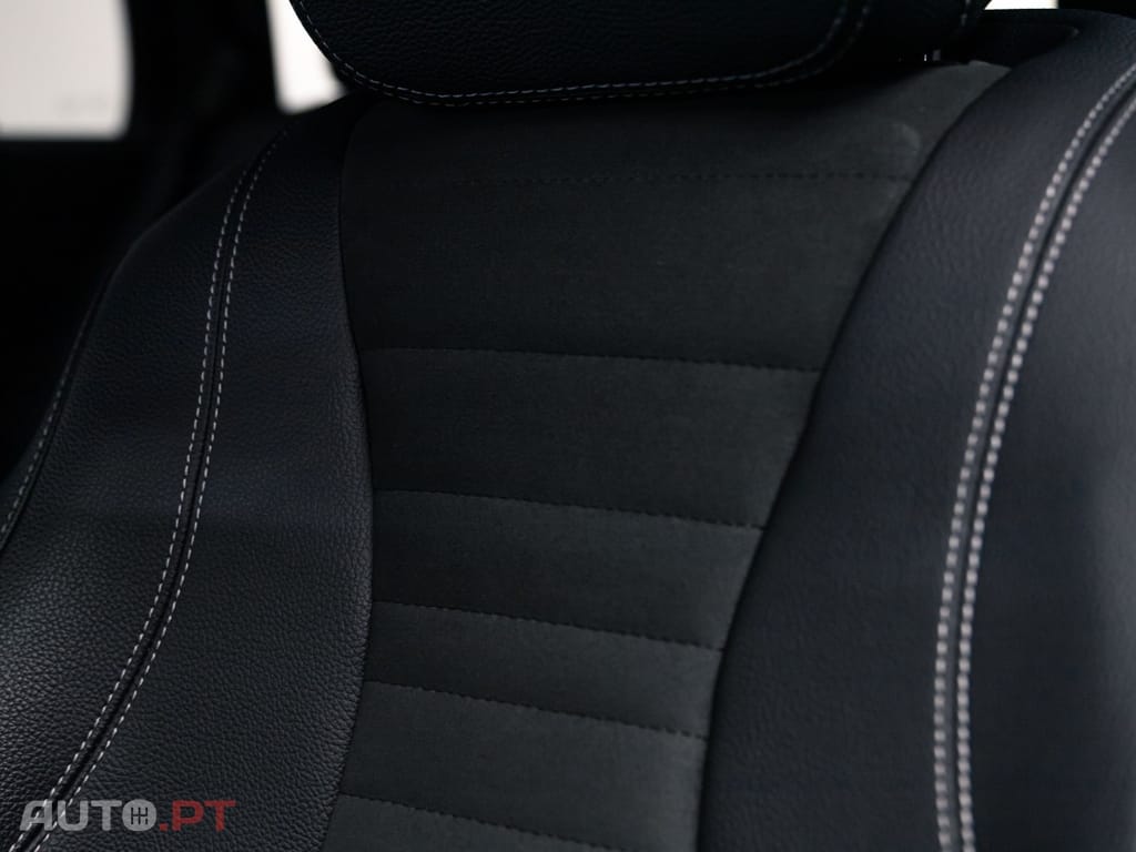 Mercedes-Benz E 300 e AMG Line