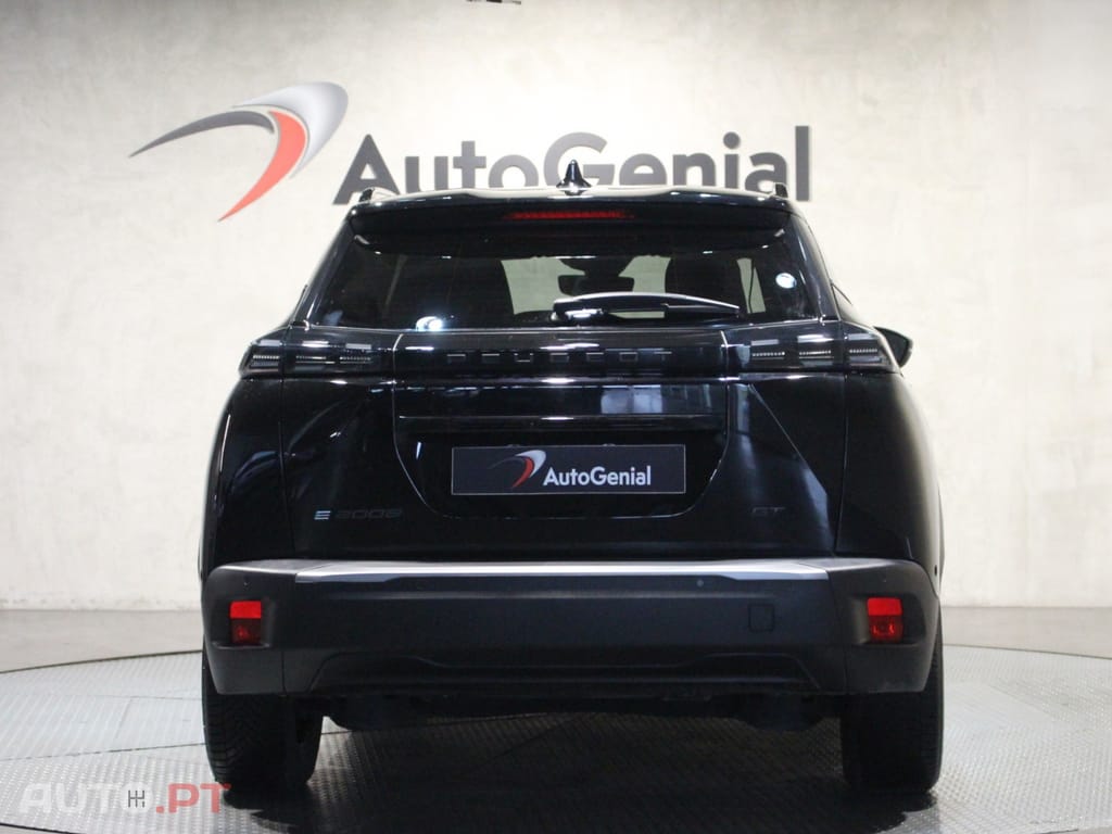 Peugeot E-2008 50 kWh GT