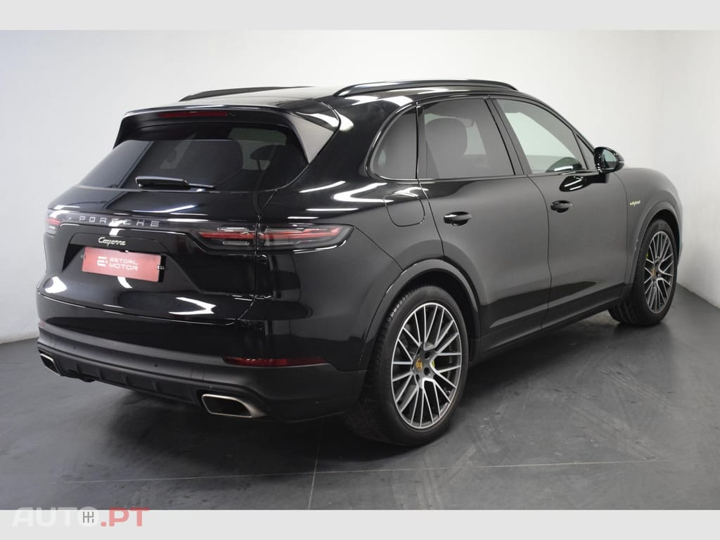 Porsche Cayenne 3.0 E-Hybrid Tiptronic