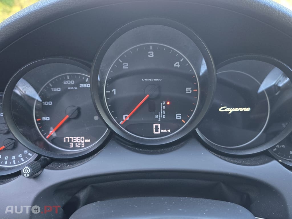 Porsche Cayenne Platinum Edition