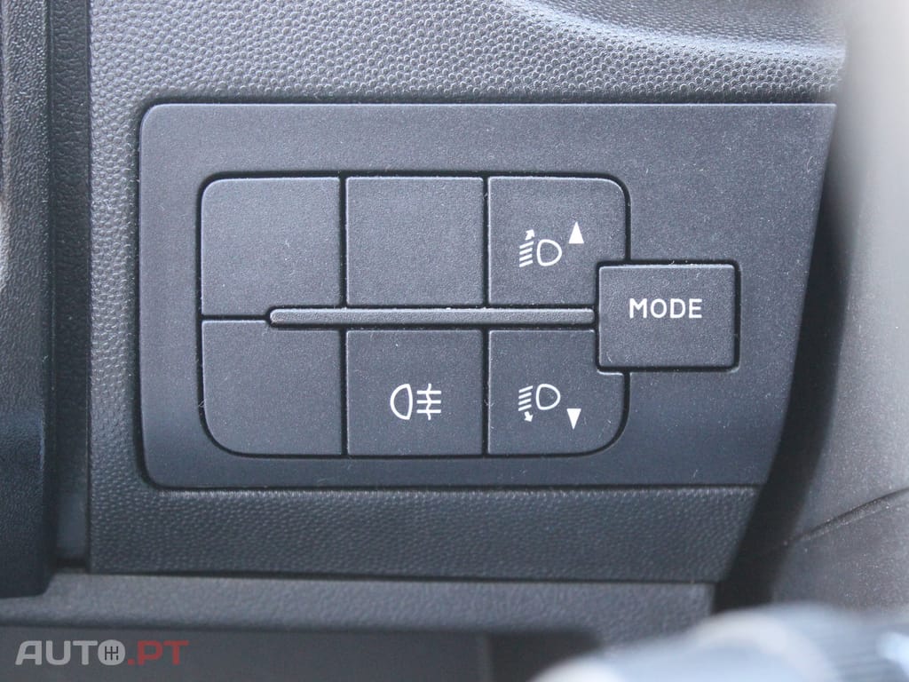 Peugeot Boxer 2.0 BlueHDi 330 L1H1 Premium
