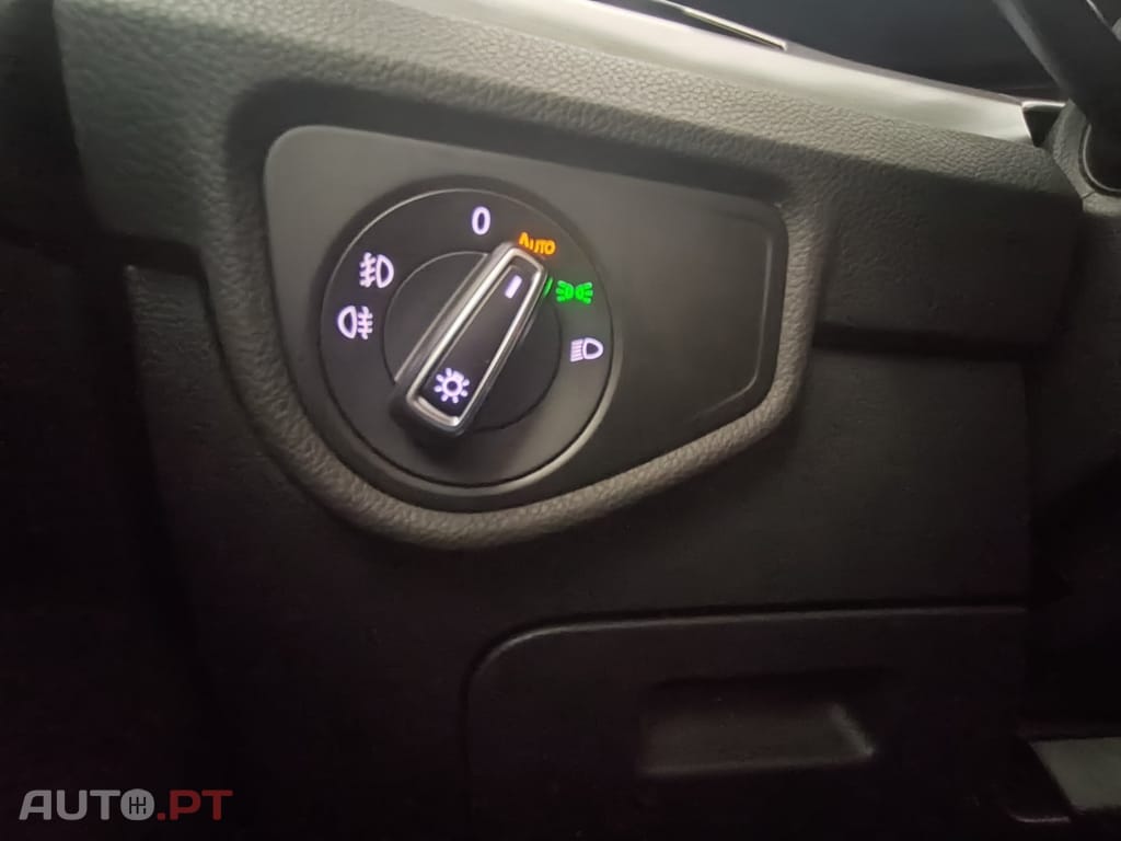 Volkswagen Touran 2.0 TDI Confortline DSG