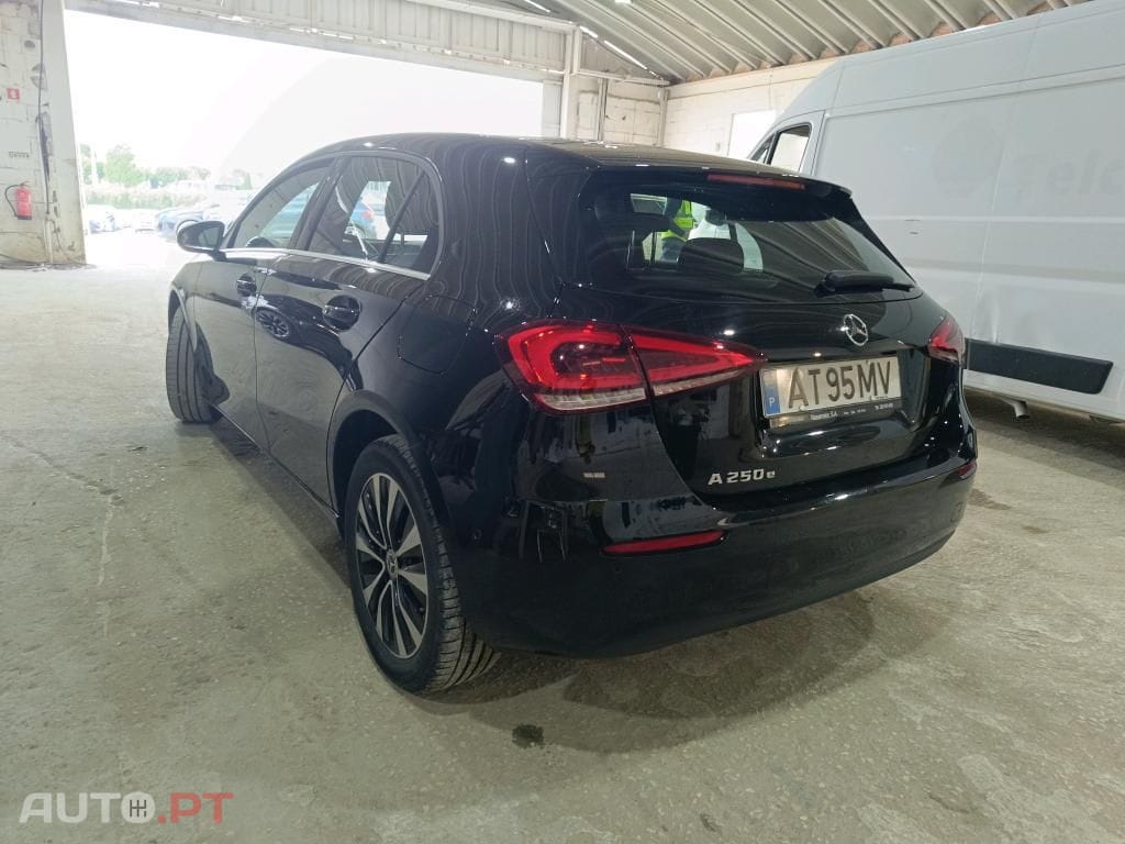 Mercedes-Benz A 250 e Style Plus