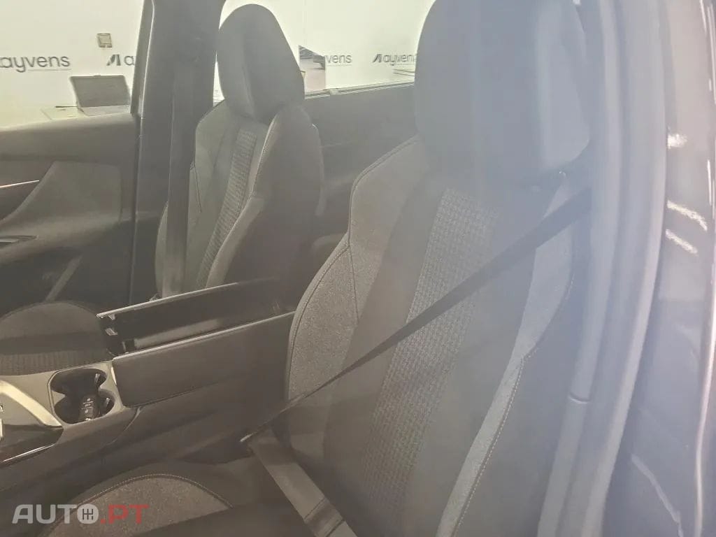 Peugeot 5008 1.5 BlueHDi Active Pack EAT8