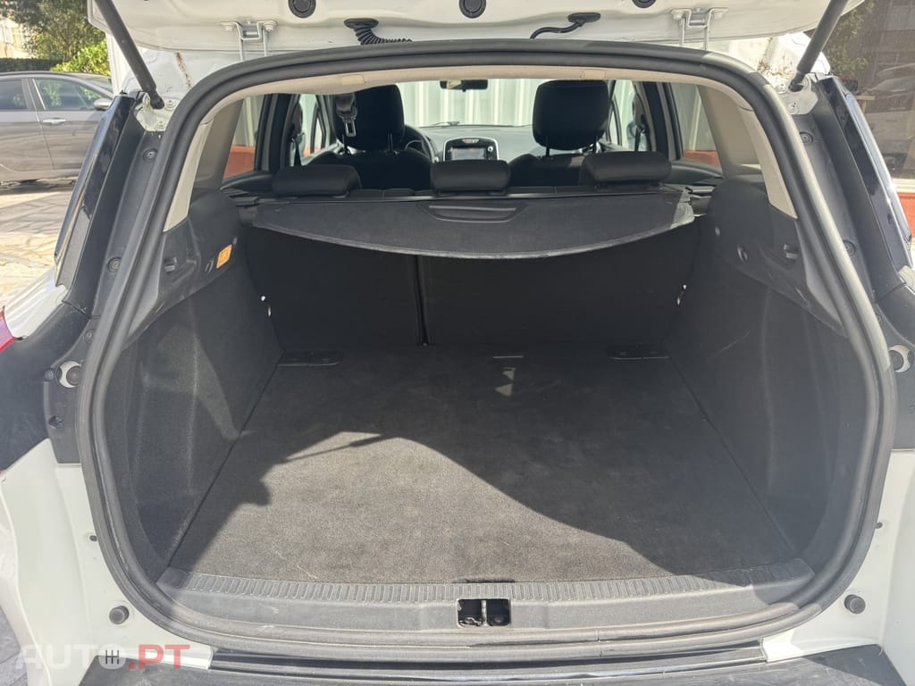 Renault Clio Sport Tourer 0.9 TCe Limited