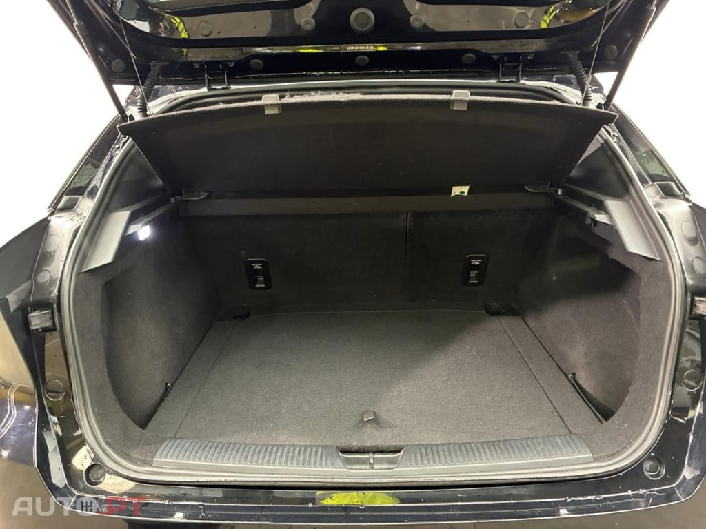 MG MG4 64 kWh Luxury