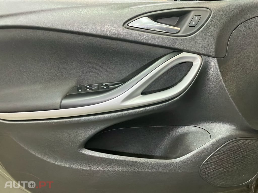 Opel Astra 1.6 CDTi