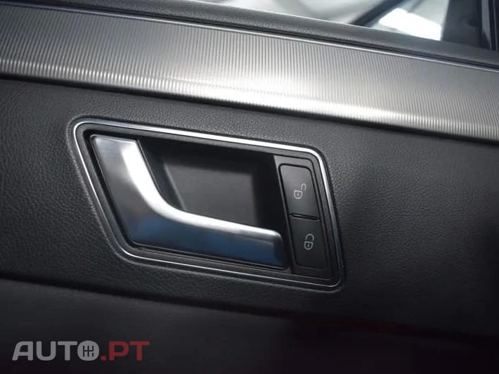 Mercedes-Benz E 300 Bluetec Hybrid Avantgarde