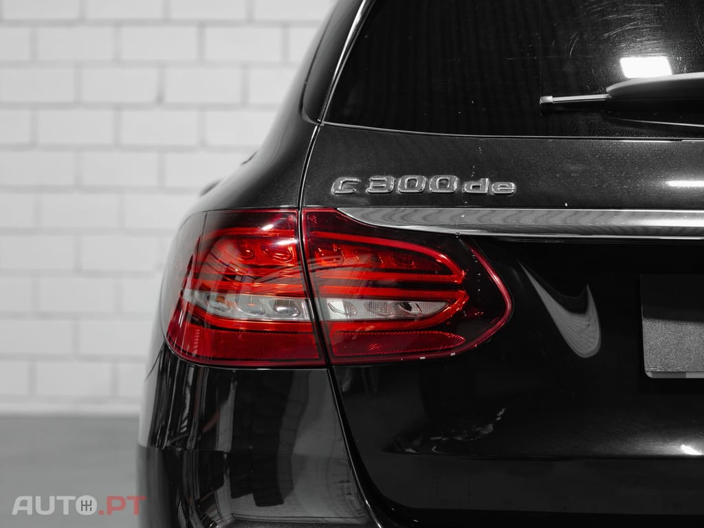 Mercedes-Benz C 300 de AMG Line
