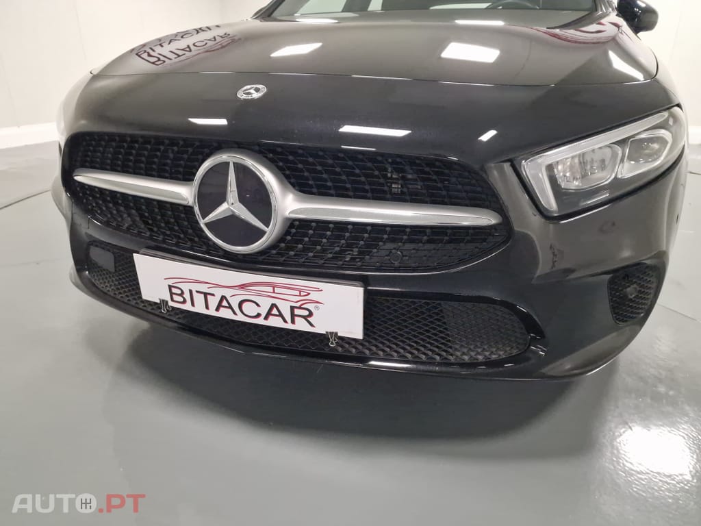 Mercedes-Benz A 250 E STYLE PLUS Hibrido Plug-In
