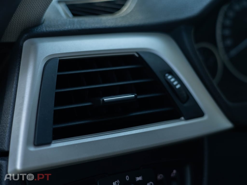 BMW 318 d Touring Advantage