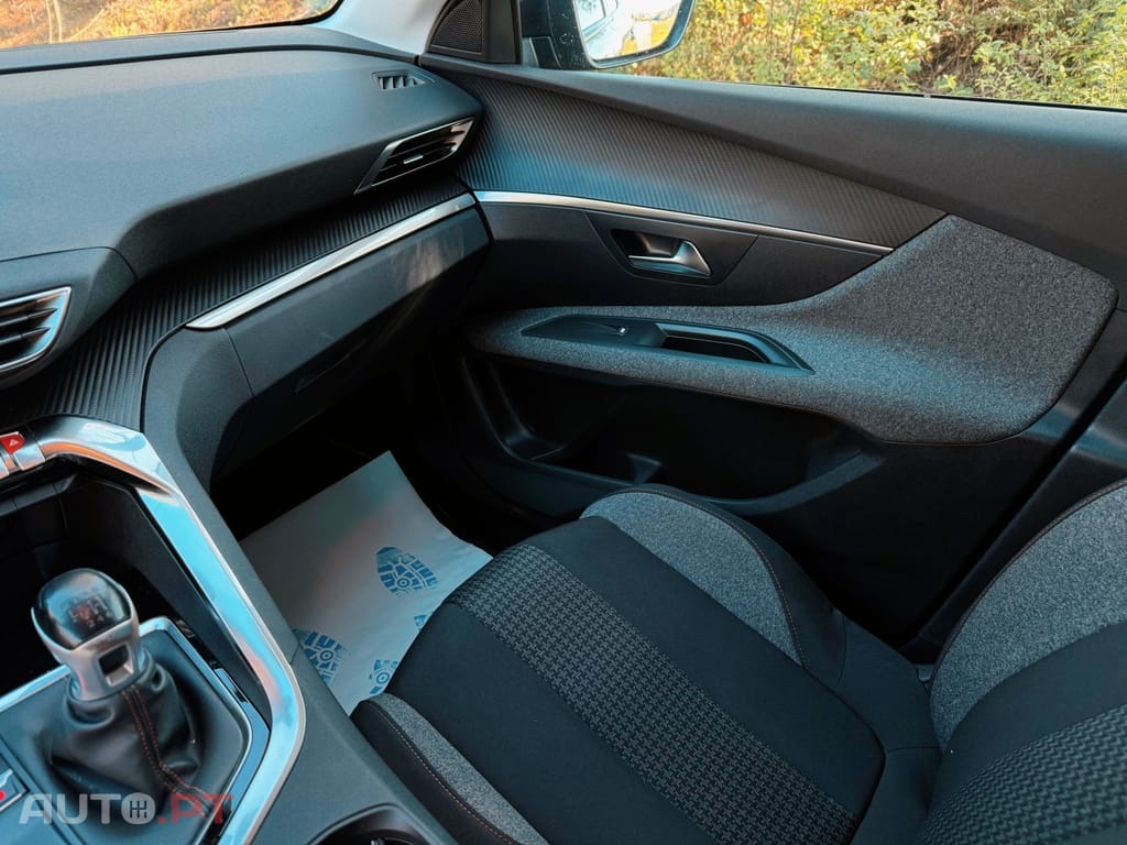 Peugeot 3008 1.5 BlueHDi Active Pack