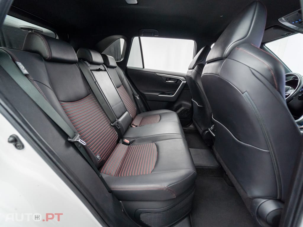 Toyota RAV4 2.5 HDF Plug-in Square Co.AWD-i