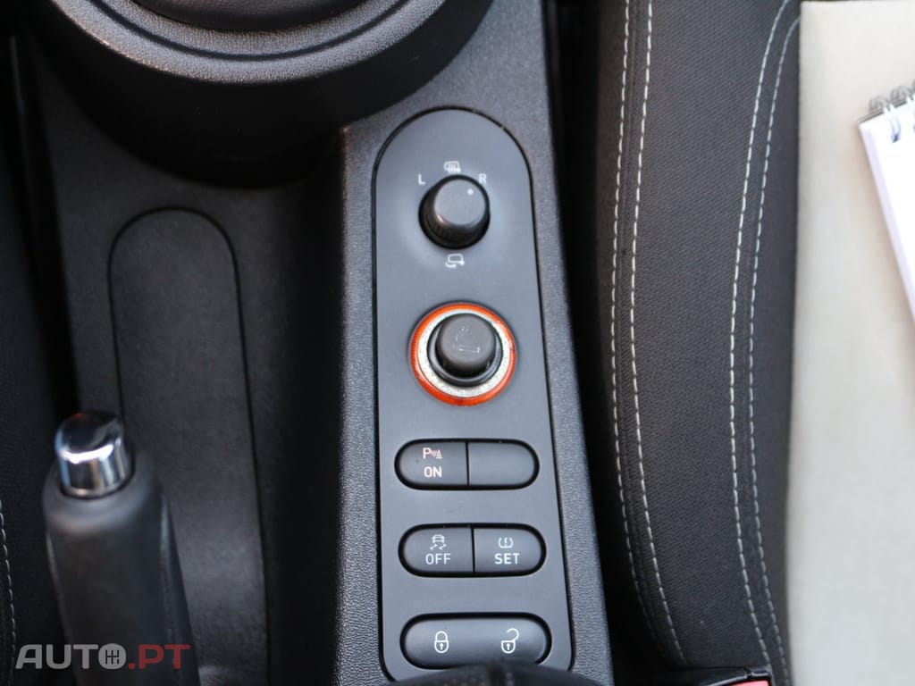 Seat Leon 2.0 TDI FR 18 Tiago Monteiro
