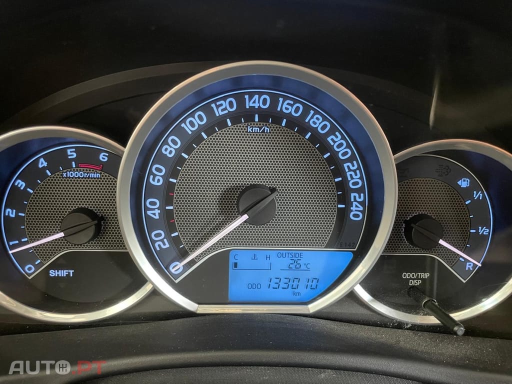 Toyota Auris 1.4 D-4D Exclusive+P.Sport