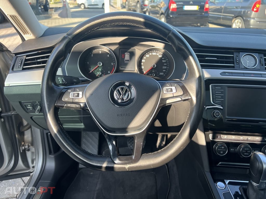 Volkswagen Passat Variant 2.0 TDi R-Line DSG