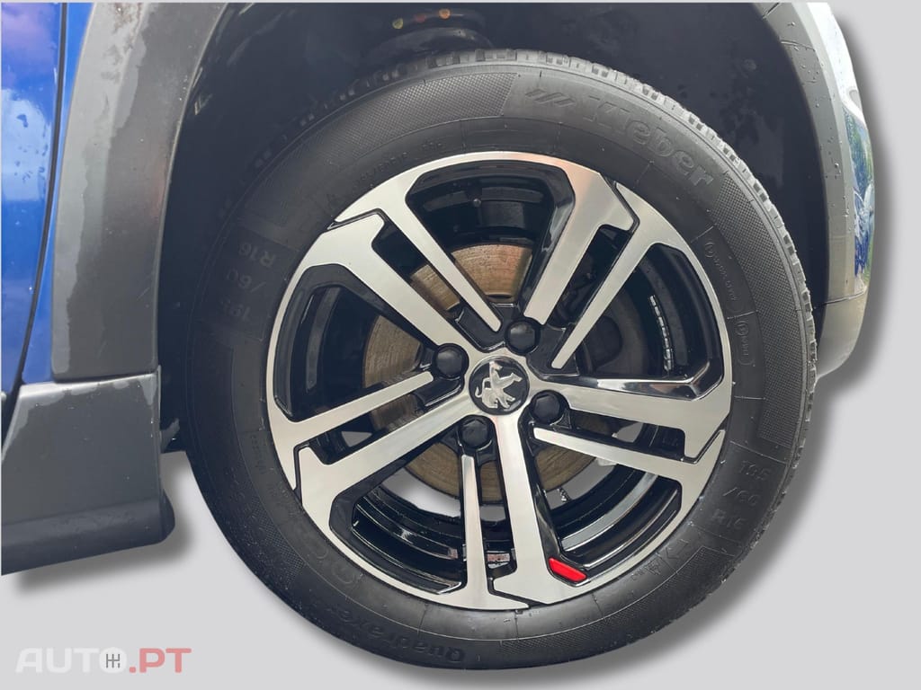 Peugeot 2008  1.2 PureTech Allure CROSSWAY