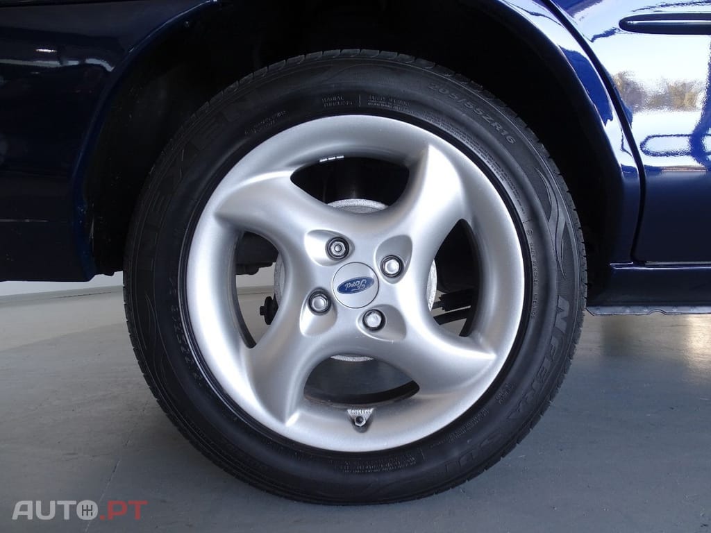 Ford Mondeo 1.8 TD Ghia