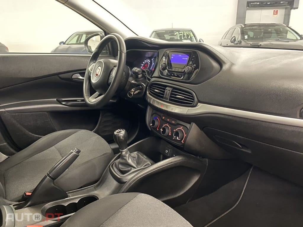 Fiat Tipo 1.3 M-Jet Easy