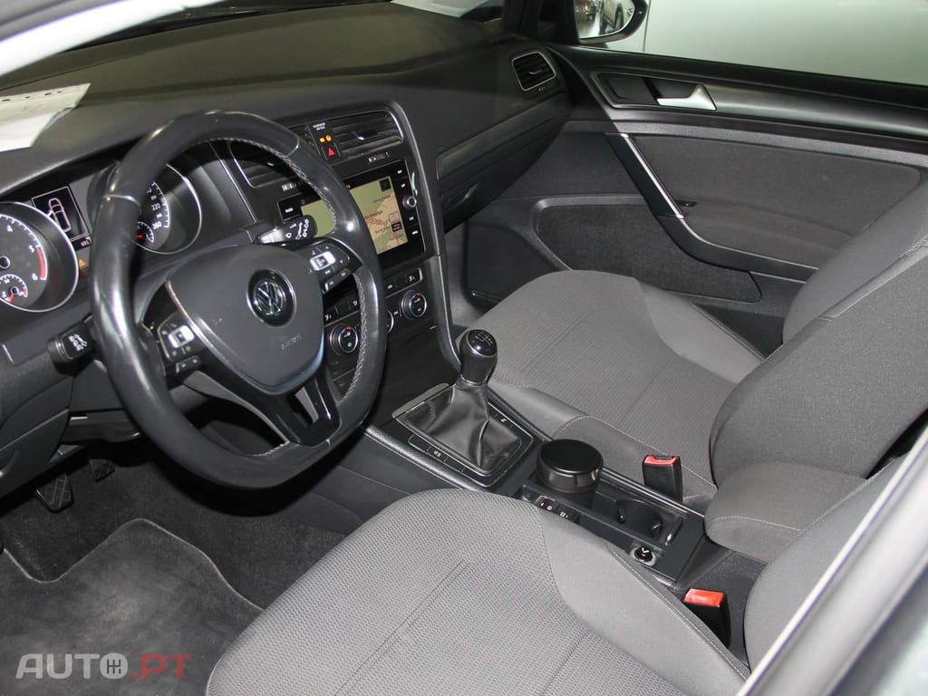 Volkswagen Golf 1.6 TDI Confortline