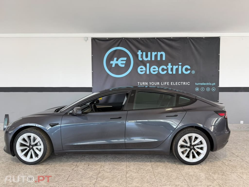 Tesla Model 3 Standard Range Plus RWD