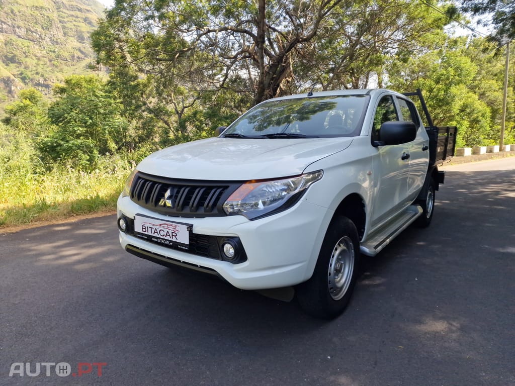 Mitsubishi L200 2.3 DI-D CD Invite 2WD