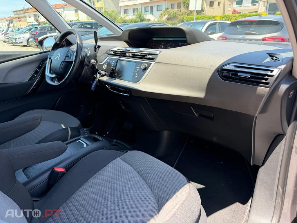 Citroen C4 SpaceTourer 1.5 BlueHDi Shine EAT8