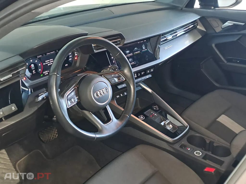 Audi A3 30 TDI S line S tronic