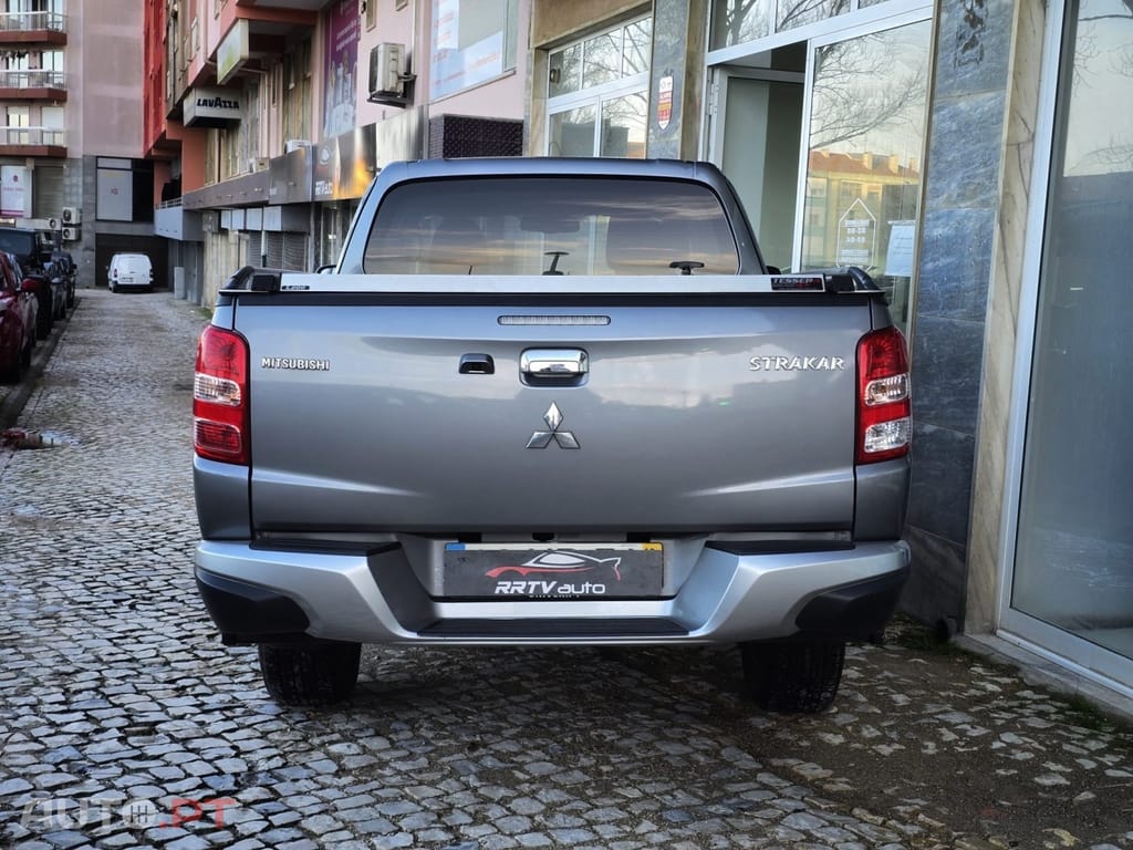 Mitsubishi L200 2.4 DI-D CD Instyle Strakar 4WD