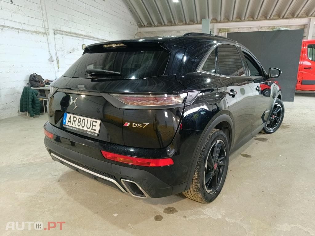DS DS7 Crossback E-Tense Performance Line EAT8