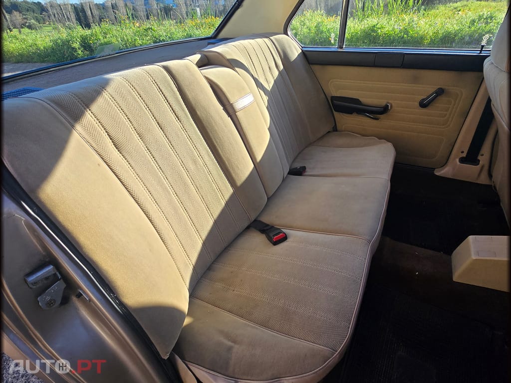 BMW 518 i E12