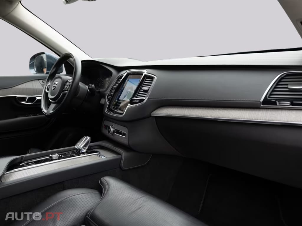 Volvo XC90 T8 Plus  I.V.A DEDUTIVEL