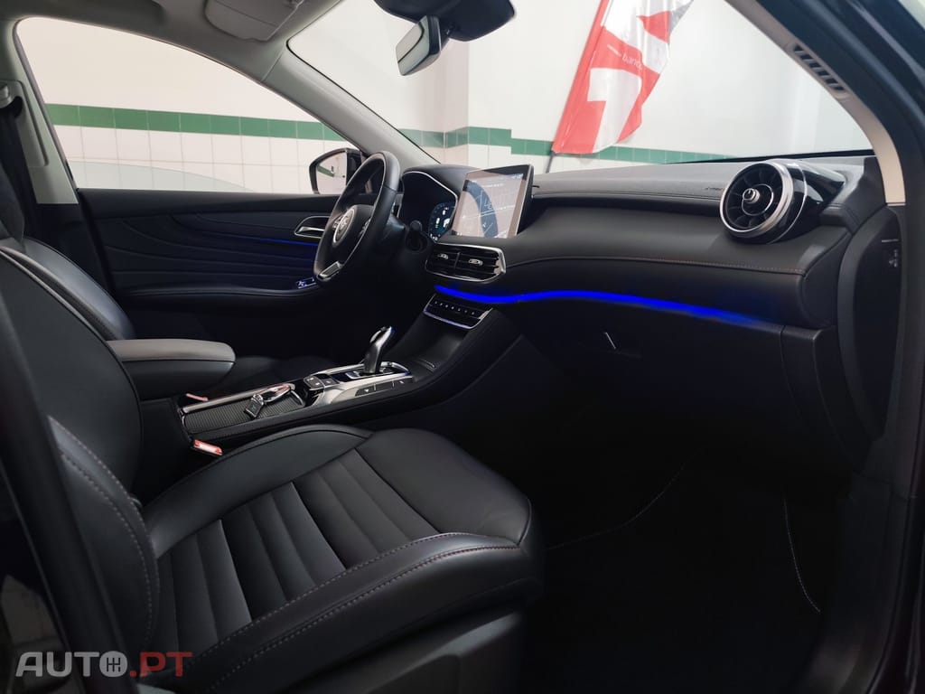 MG EHS 1.5 T-GDI Plug-in Hybrid Luxury
