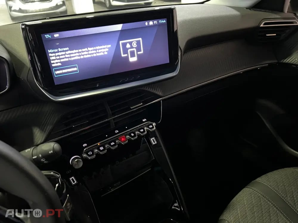 Peugeot 208 1.2 Hybrid Allure e-DCS6