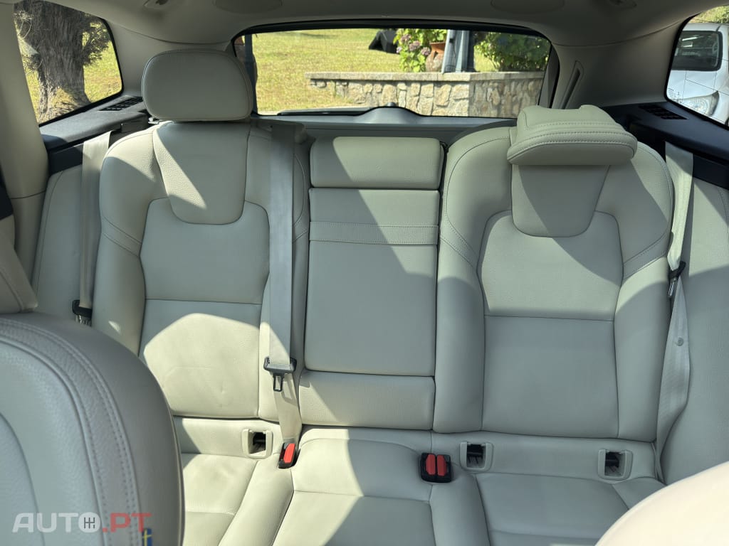 Volvo XC60 2.0 T8 PHEV Inscription AWD