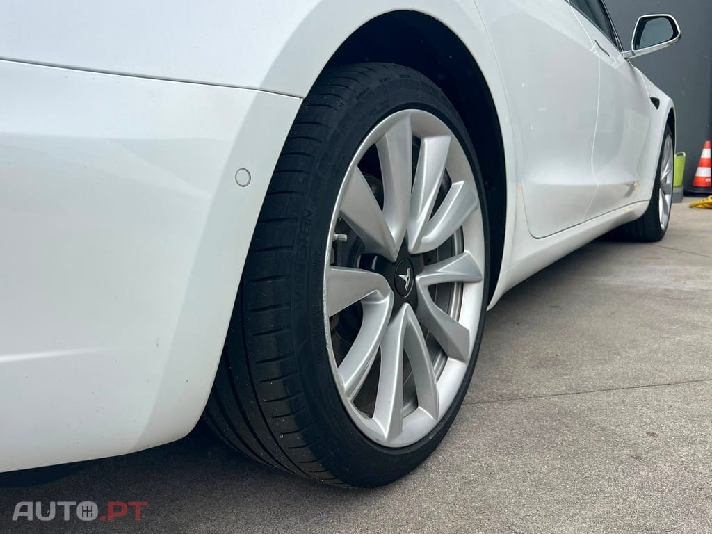 Tesla Model 3 Standard RWD Plus