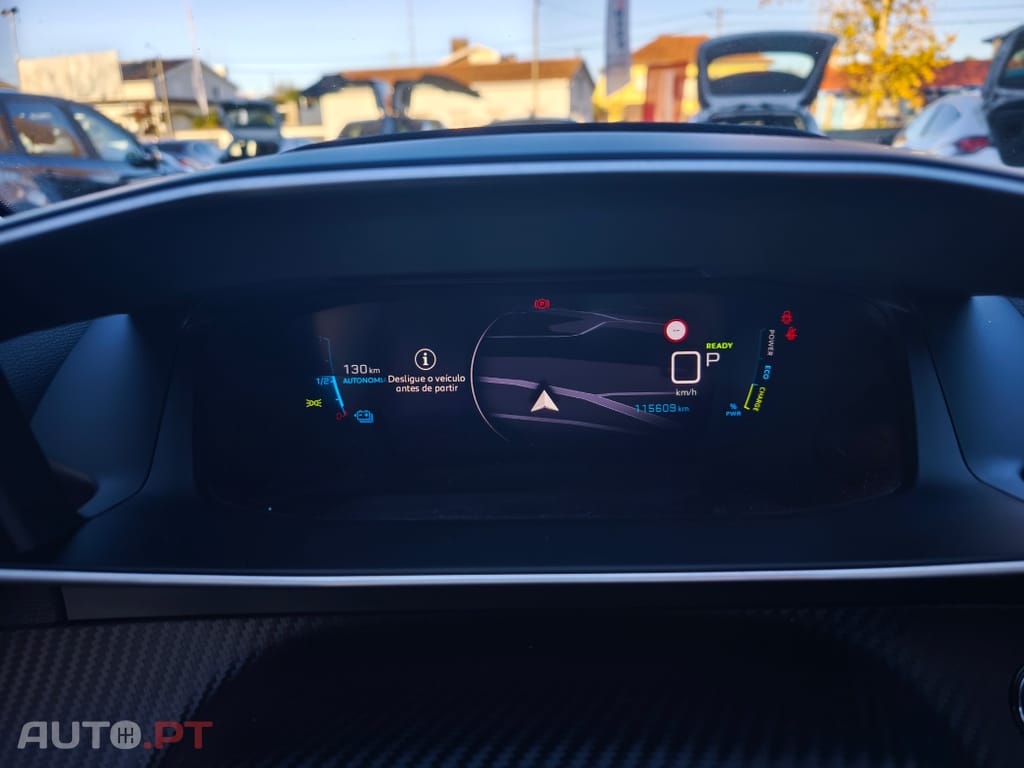 Peugeot E-208 50 kWh Allure Pack