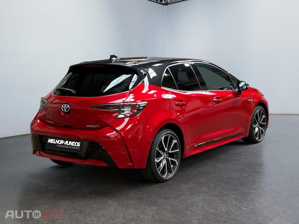Toyota Corolla 1.8 Hybrid Dynamic