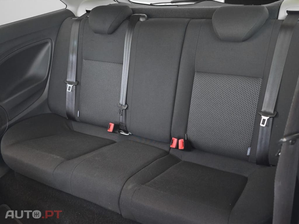 SEAT Ibiza 1.2 TSI FR — fotografia 15