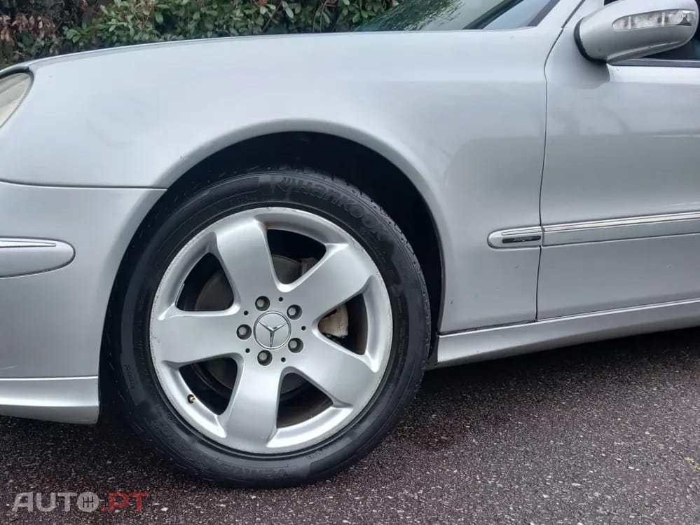Mercedes-Benz E 220 CDi Avantgarde Aut.