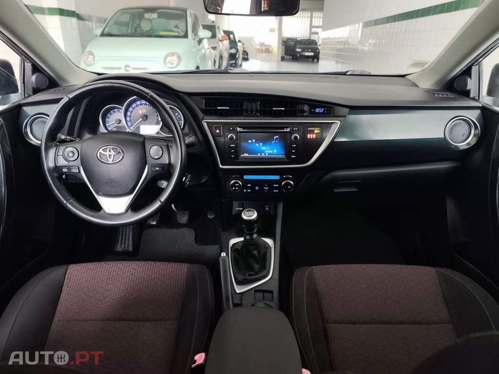 Toyota Auris Touring Sports 1.4 D-4D Comfort+Pack Sport