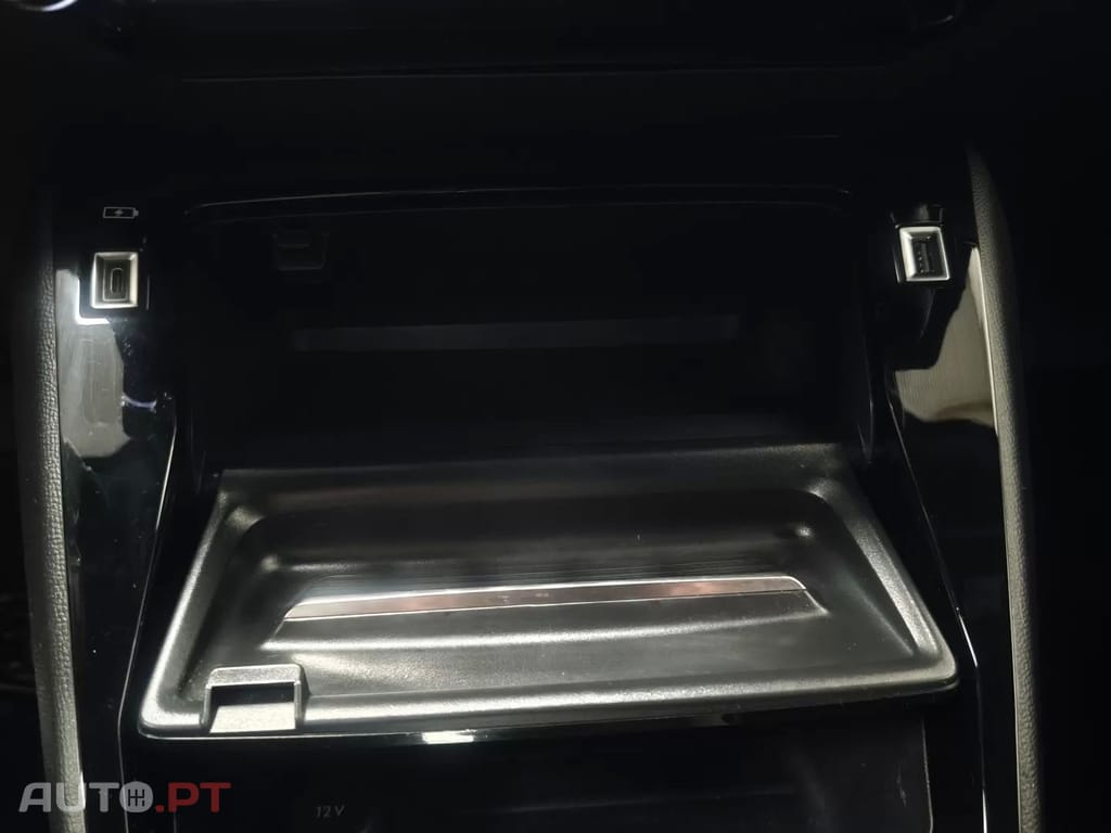 Peugeot 2008 PureTech 130 EAT8 Allure