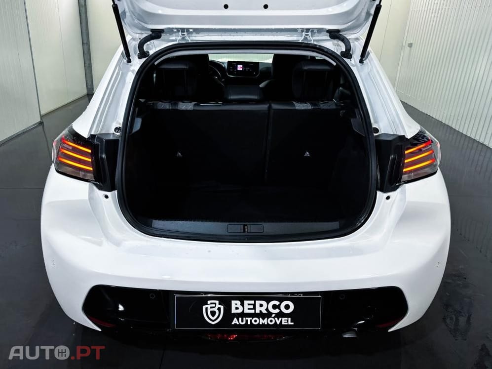 Peugeot 208 1.2 Hybrid Allure e-DCS6
