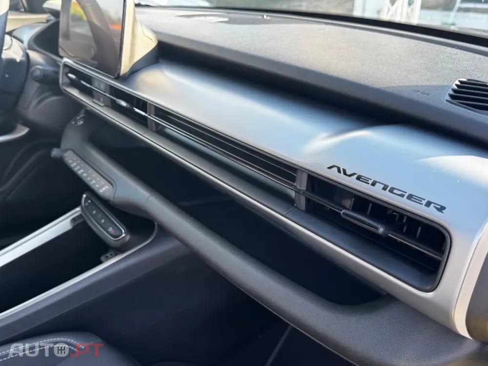 Jeep Avenger 54 kWh Summit