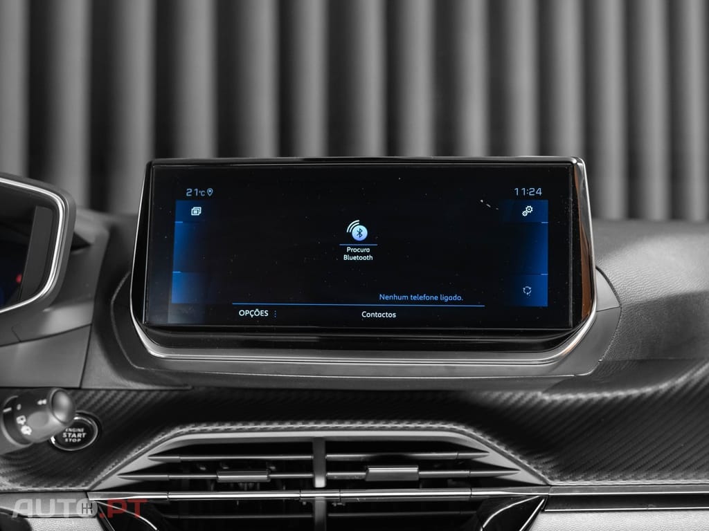 Peugeot 2008 1.5 BlueHDi Allure EAT8