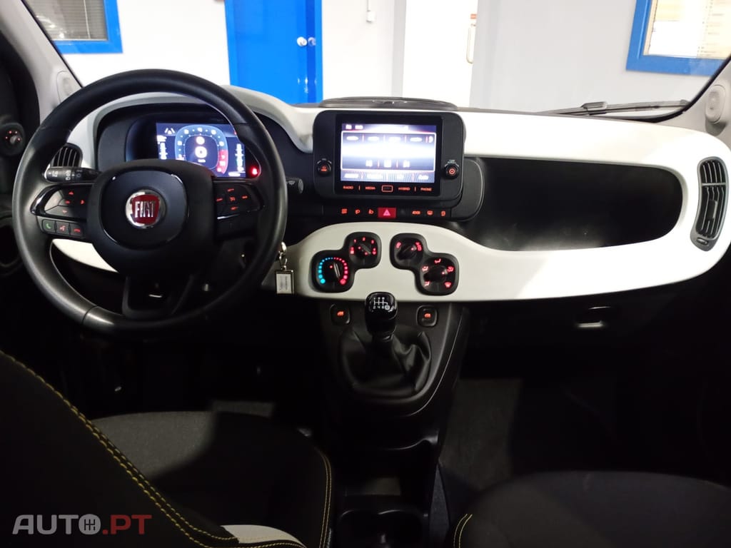 Fiat Panda 1.0 Hybrid Pandina