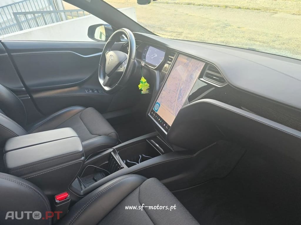 Tesla Model S 75D AWD