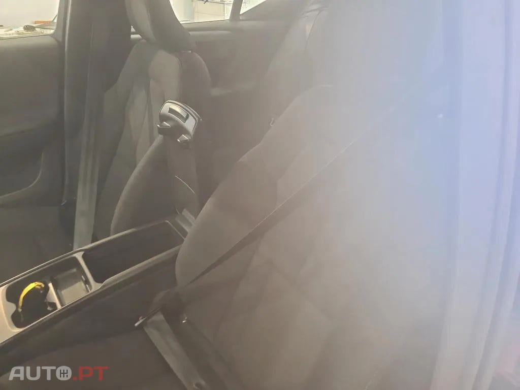 Volvo XC40 1.5 T2 Momentum Core