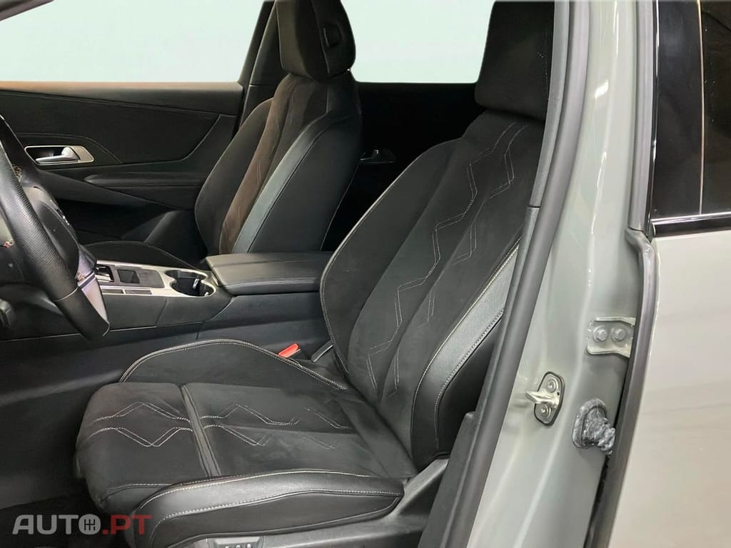 DS DS7 Crossback E-Tense Performance Line+ EAT8