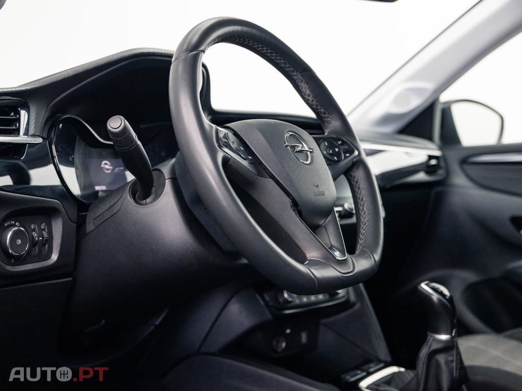 Opel Corsa 1.2 Business Edition — fotografia 24